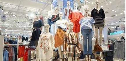 ¿Sabías qué Francia frena la moda rápida? Medidas adoptadas para combatir el desperdicio textil