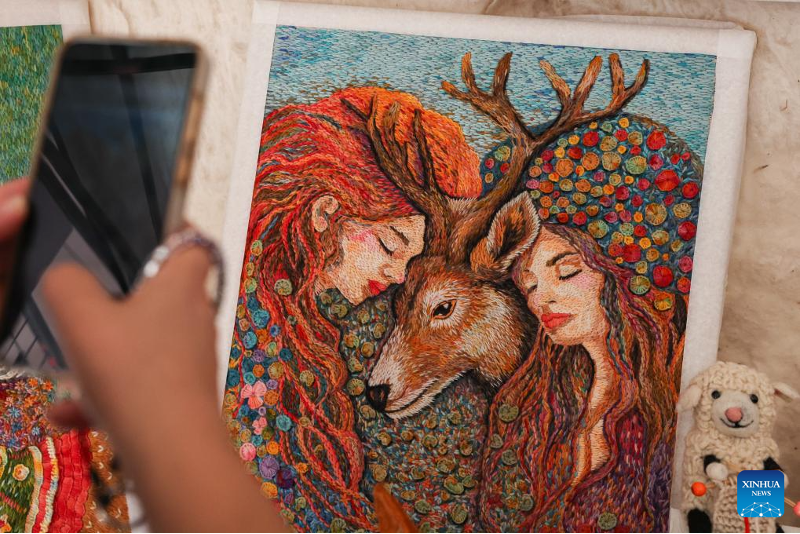 Especial: Festival de la lana en Chile rescata oficio textil de mujeres indígenas latinoamericanas
